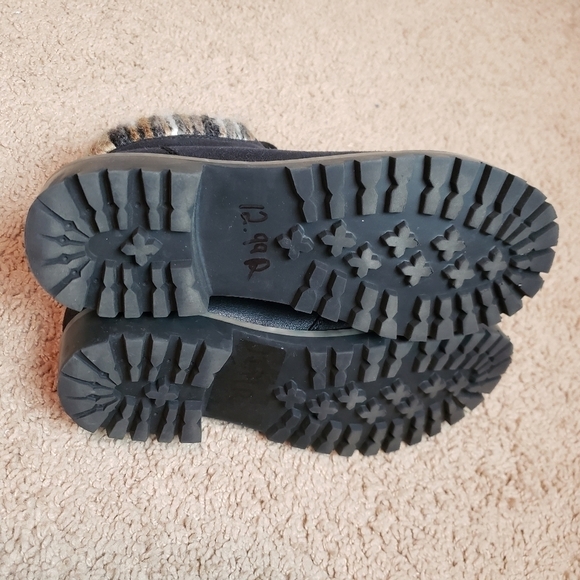 CLIFFS Laced Boots - Picture 8 of 11